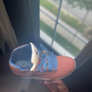 Has All  3 Laces, Authenticity, Box